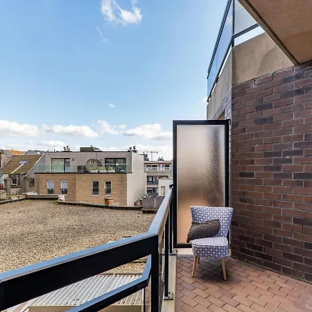 Modern With Sea-view Apartment *